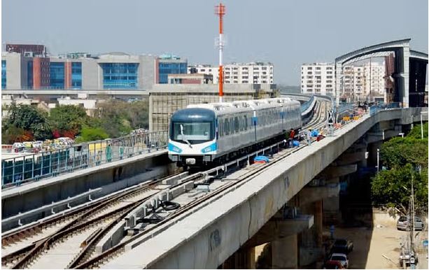 Map showing Gurugram Metro Phase 2 alignment affected by Cyber City RRTS station uncertainty