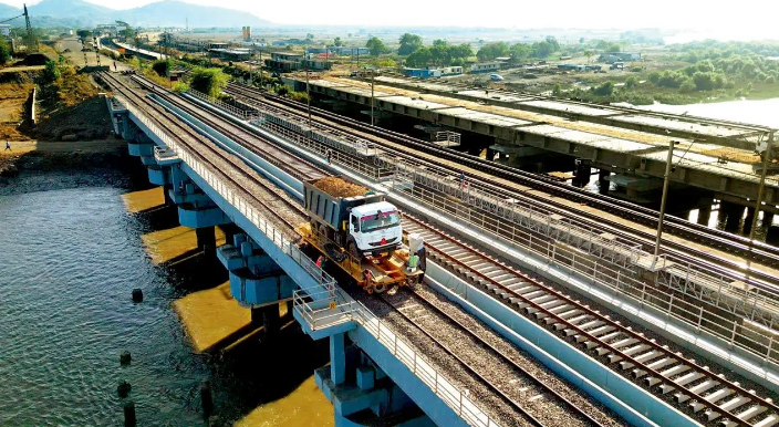 Construction progress on Virar–Dahanu Road rail quadruplication project – 85% earthwork completed