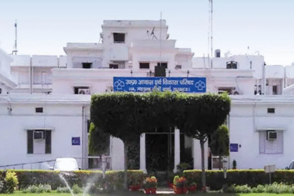 UP Housing and Development Board (UPHDB) raises ₹11.68 billion through a successful online property auction across seven Uttar Pradesh districts, boosting the state’s real estate sector.