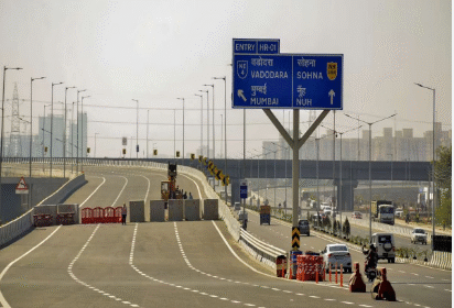 ICRA projects a slowdown in India’s road construction in FY2026, highlighting election impacts, funding challenges, and temporary project gaps.