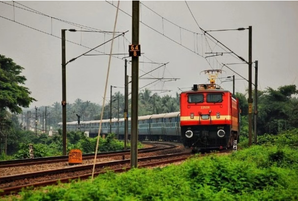 Indian Railways introduces second direct superfast train between Bengaluru and Mumbai to enhance connectivity and reduce travel time.