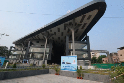 Gujarat Chief Minister Bhupendra Patel inaugurates modern airport-style bus port in Navsari and announces development projects worth over ₹475 crore to improve urban infrastructure and public services.