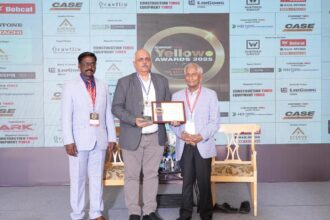 CASE Construction wins Yellow Dot Award for 770 NX Backhoe Loader design excellence in India