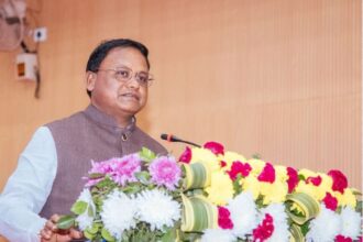 Odisha Chief Minister Mohan Charan Majhi launches ₹948 crore infrastructure and clean mobility projects in Sambalpur