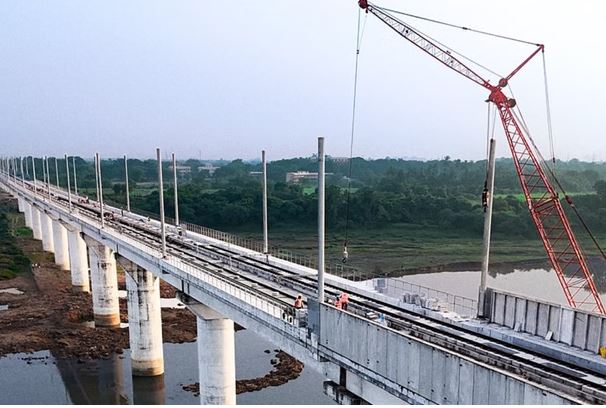 Mumbai–Ahmedabad bullet train electrification work begins at Purna River crossing in Gujarat