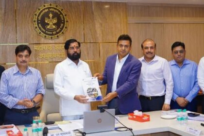 Mumbai skyline with metro rail infrastructure and urban development projects