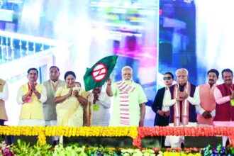 Prime Minister Narendra Modi inaugurating Delhi Metro Pink Line Ring Corridor and Magenta Line extension