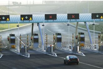 Vinci acquiring Indian toll road assets from Macquarie including highway concessions across Gujarat and Andhra Pradesh