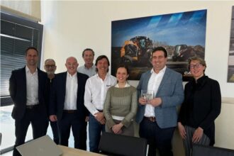 CASE construction equipment machines with Ernest Doe and Sons dealership partnership in the UK South East region