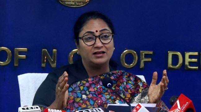 Delhi EV Policy 2.0 proposes ban on petrol two-wheelers from April 2028 to promote electric mobility and reduce urban pollution