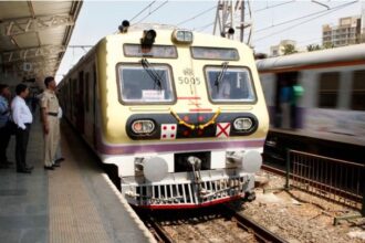 Mumbai suburban railway project between CST and Kurla facing delays despite high expenditure and slow infrastructure progress