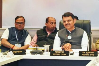 Maharashtra Chief Minister Devendra Fadnavis reviewing major infrastructure plans for Nagpur including Ring Road, logistics hubs and business district projects.