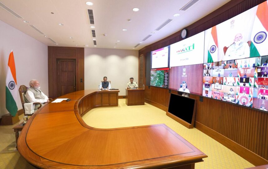 PM Modi Reviews ₹30,000 Crore Infrastructure Projects Across Four States at 52nd PRAGATI Meeting