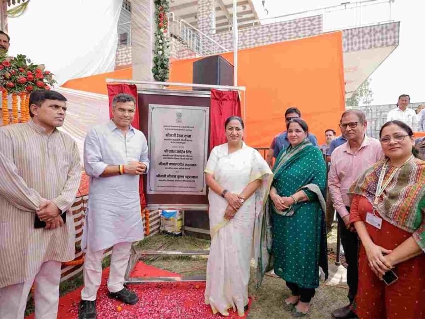 Delhi CM Rekha Gupta Inaugurates ₹25 Crore Development Projects in Najafgarh